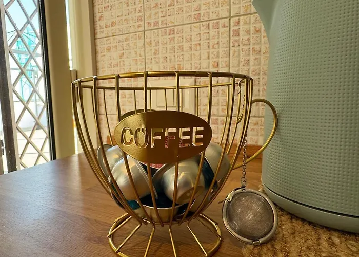 Rooftop Via Appia Nuova, Daire Roma