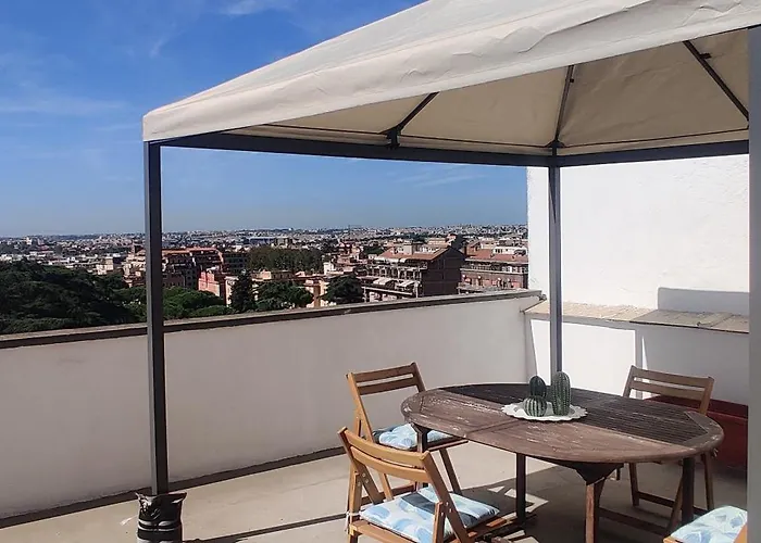Daire Rooftop Via Appia Nuova,